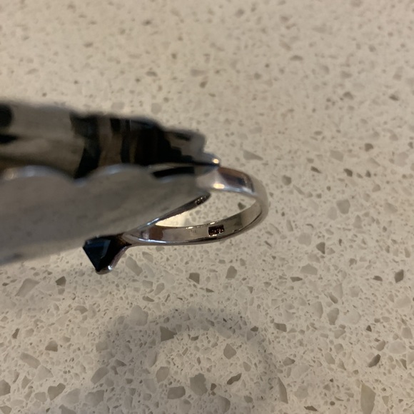 Sterling silver 925 ring with blue synthetic stone size 8 - Picture 4 of 4